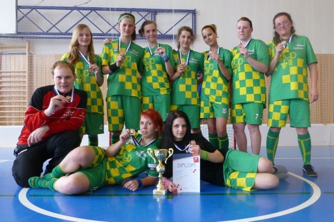 27.4.2013JuniorkyDambo